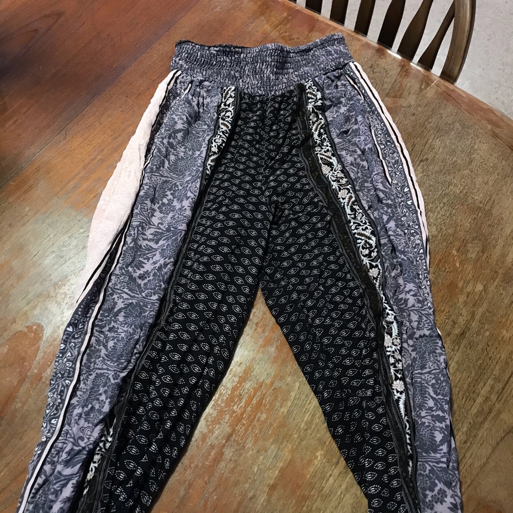 Flowy high waisted bohemian pants - Picture 3 of 3